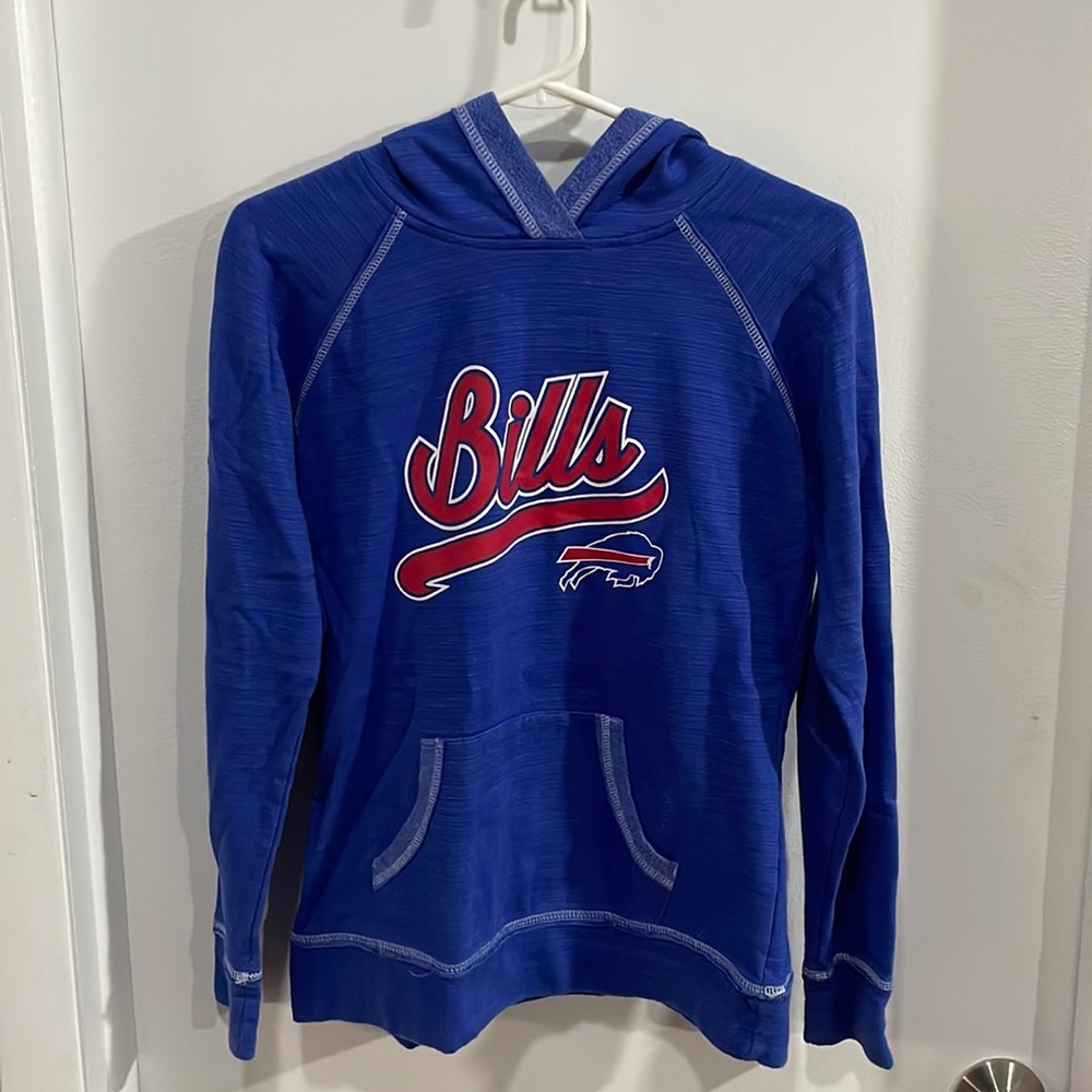 Women’s medium Buffalo Bills hoodie!!